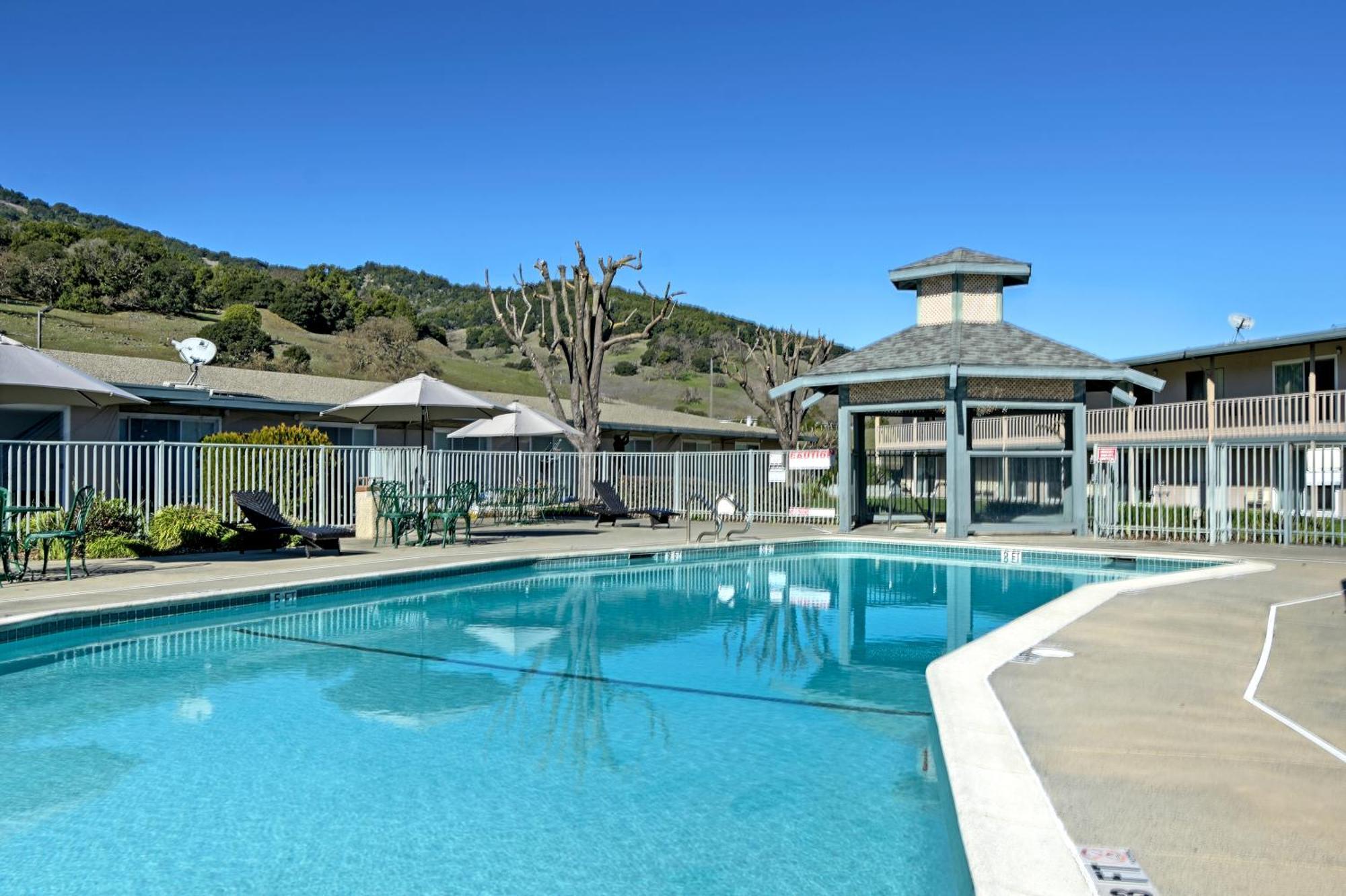 Days Inn By Wyndham Novato/San Francisco Exterior foto